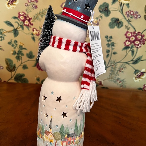 Hallmark 2012 Snowtop Lodge Ceramic Tabletop Snowman Candle House - Picture 9 of 12